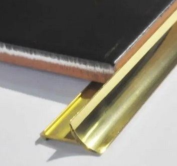Внутренний латунный уголок закладной