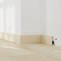 Плинтус для пола ПВХ 80 мм SALAG ALPHA Unique Oak AP8136 уникальный дуб 2.4 м