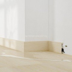 Плинтус для пола ПВХ 80 мм SALAG ALPHA Unique Oak AP8136 уникальный дуб 2.4 м