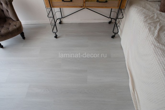 Заказать Ламинат SPC Vinilpol 8855-EIR Дуб Равенна 43 класс 1220x228x5 мм 2.503 м2