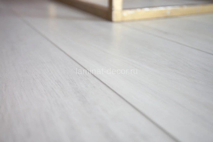 Заказать Ламинат SPC Damy Floor Family Дуб Альпийский 1536-2 1220 х 180 мм 43 класс 12 шт - 2,635 м2 4 мм 