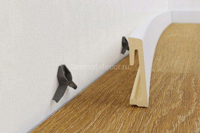 Заказать Плинтус для пола ПВХ 60 мм SALAG ALPHA Solid Oak AP6135 массив дуба 2.2 м 